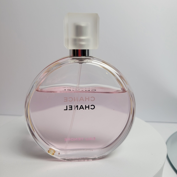 Chanel Chance Eau Tendre EDT Spray 3.4 FL oz - Picture 3 of 4